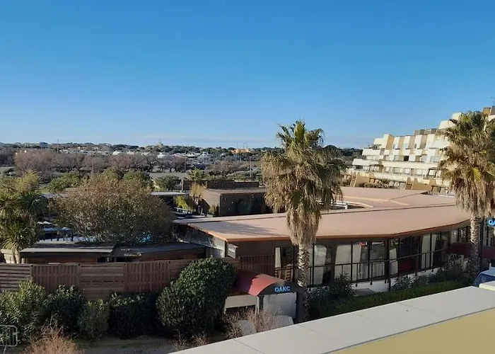 Village Naturiste Psikedelik אגדה
